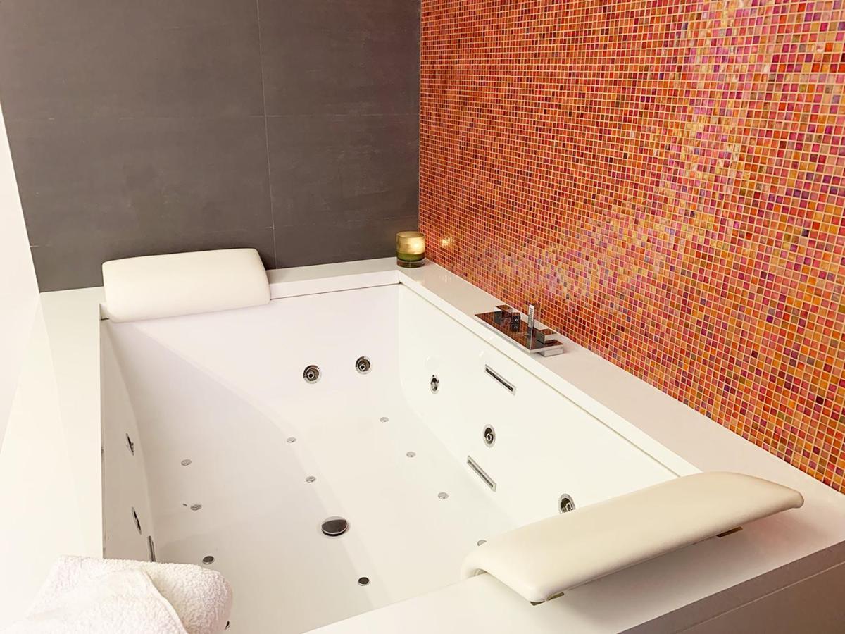 Arcasuite Tritone Luxury Rome Exterior photo