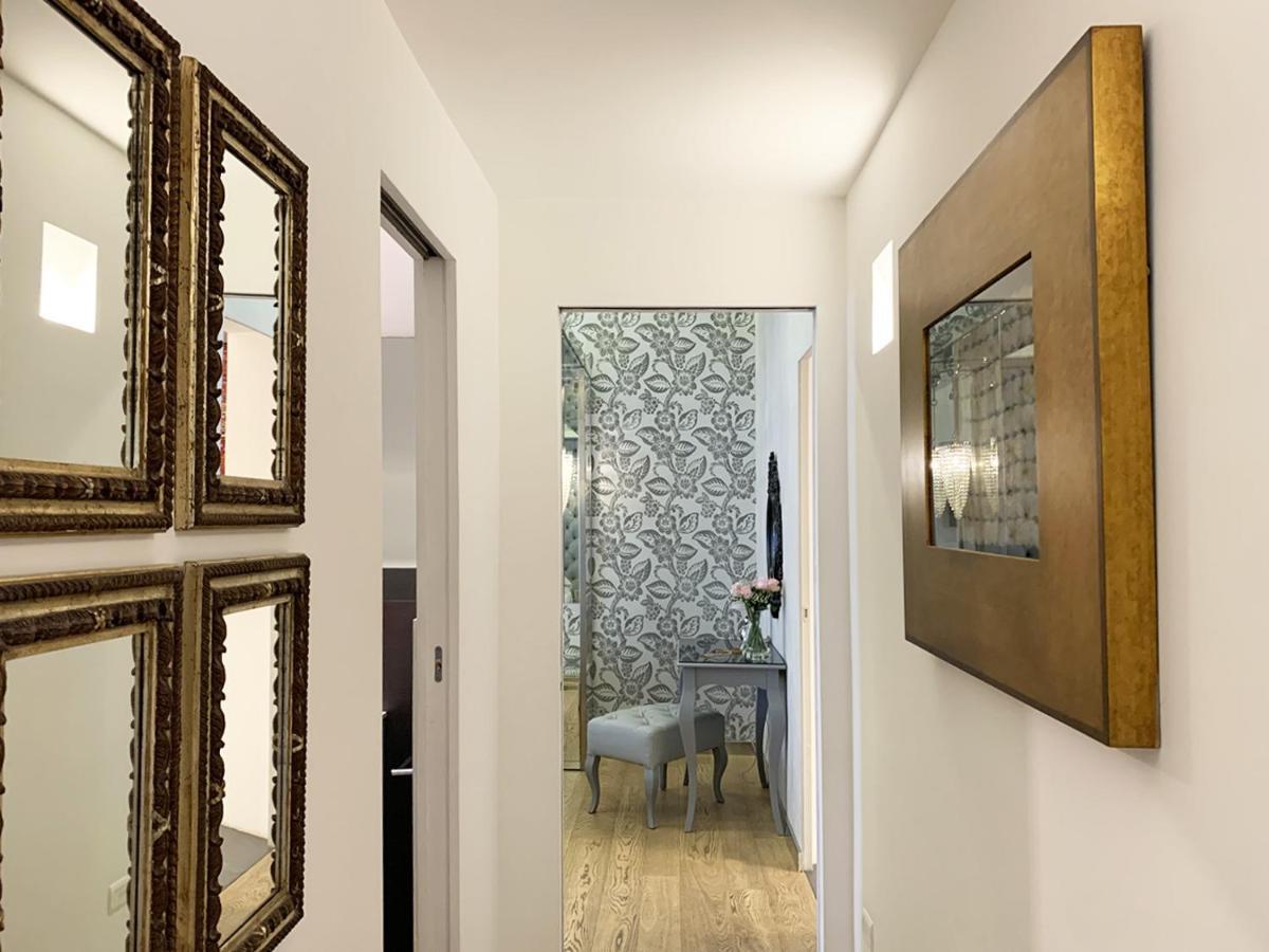 Arcasuite Tritone Luxury Rome Exterior photo